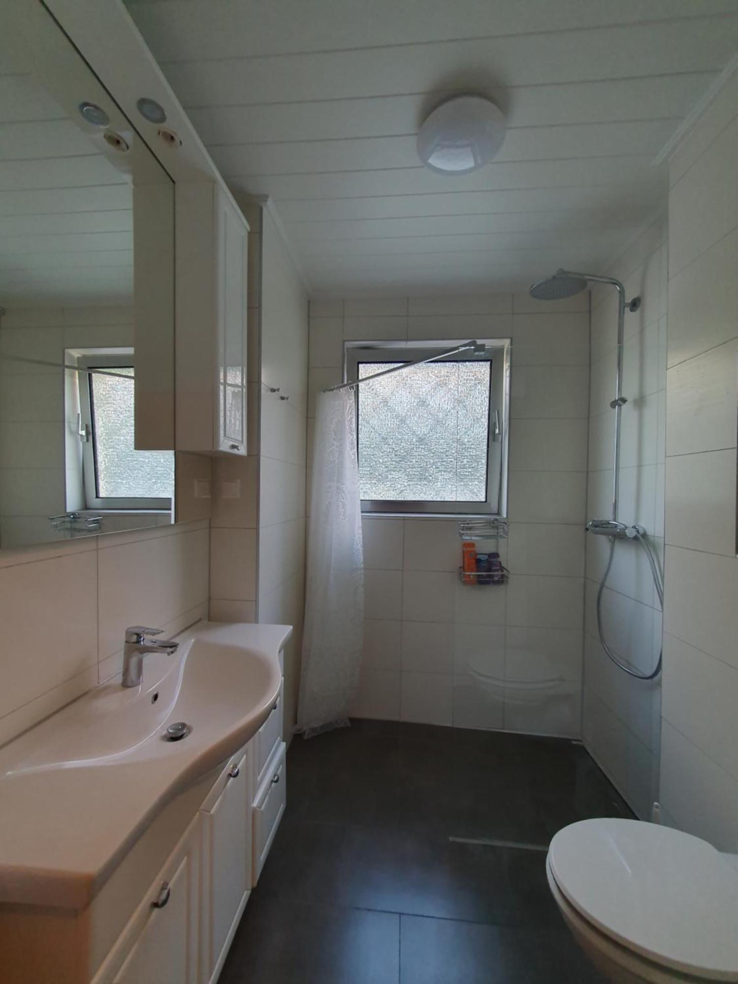 Privatzimmer Im Schlesischen Viertel - Nahe Uniklinik Mainz Bagian luar foto